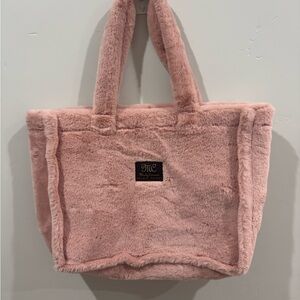 MC Plush Faux Fur Tote in Dusty Pink! Really clean as cute:)